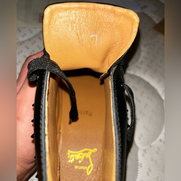 Louboutin new at a good price - Picture 4 of 14